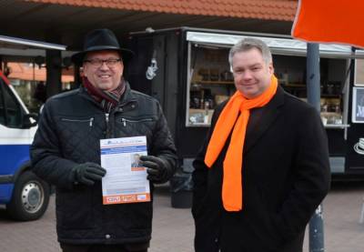 Infostand mit Clemens Körner, Burgunder Platz, 01.03.2018 - Wahlaufruf für den 4. März 2018
