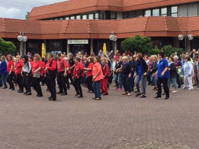 Linedance Flashmob auf dem Burgunder Platz, 20.05.2017 - 